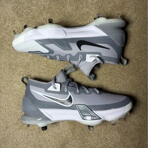 Size 9.5 - Nike Force Zoom Trout 9 Elite Grey Baseball Cleats FB2906-002
